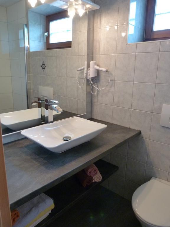 Ferienhaus Blümel inkl. freier Strandbadeintritt Velden am Wörthersee Habitación foto