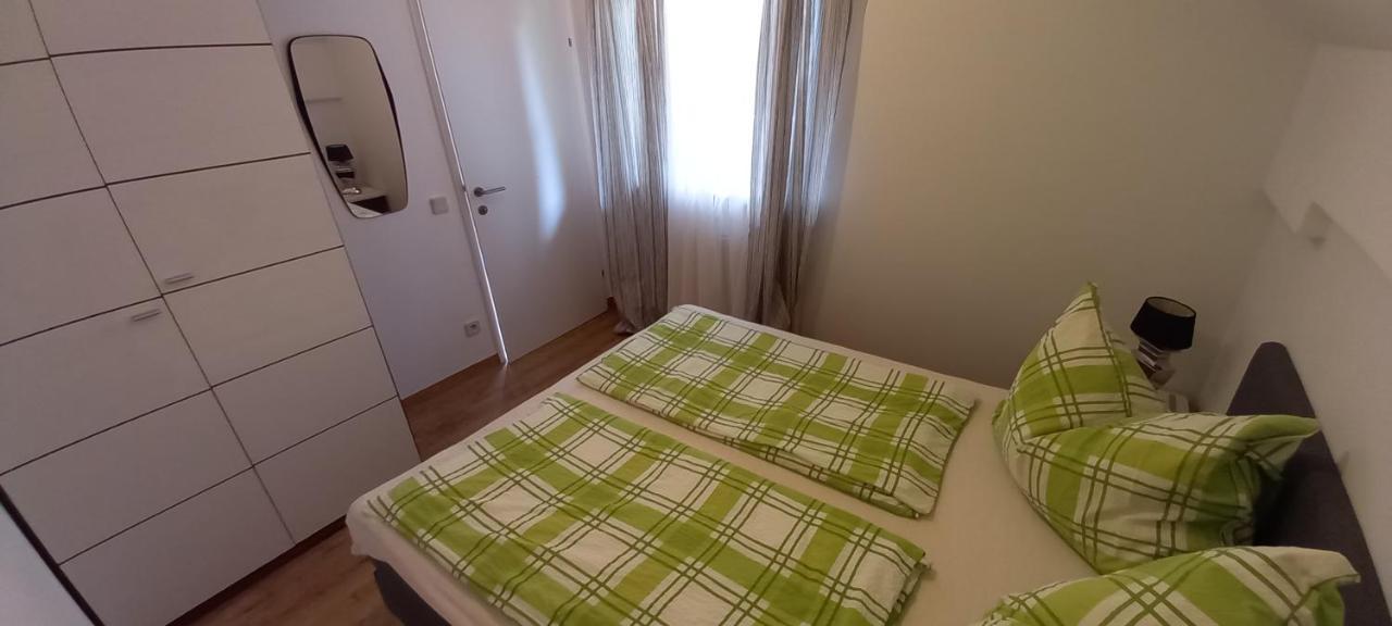 Ferienhaus Blümel inkl. freier Strandbadeintritt Velden am Wörthersee Exterior foto