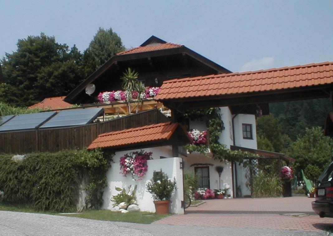 Ferienhaus Blümel inkl. freier Strandbadeintritt Velden am Wörthersee Exterior foto